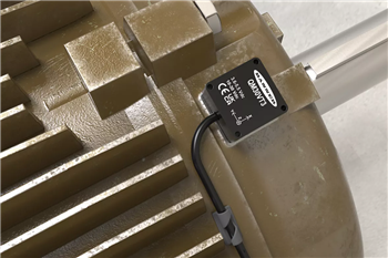 Chart - Banner Engineering QM30VT3 3-Axis Vibration Sensors